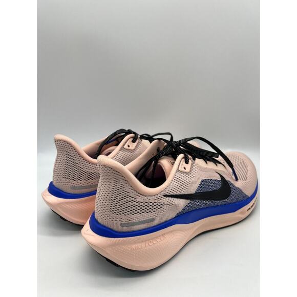 Athletic_Shoes